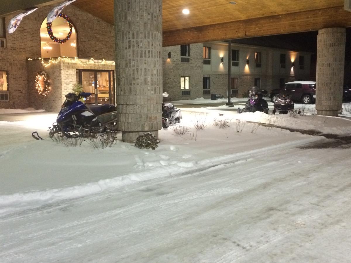 All Seasons Resort Kalkaska Buitenkant foto